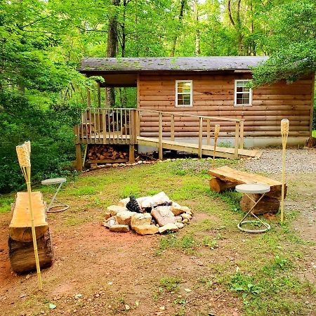 Lil' Log At Hearthstone Cabins And Camping - Pet Friendly Helen Eksteriør bilde